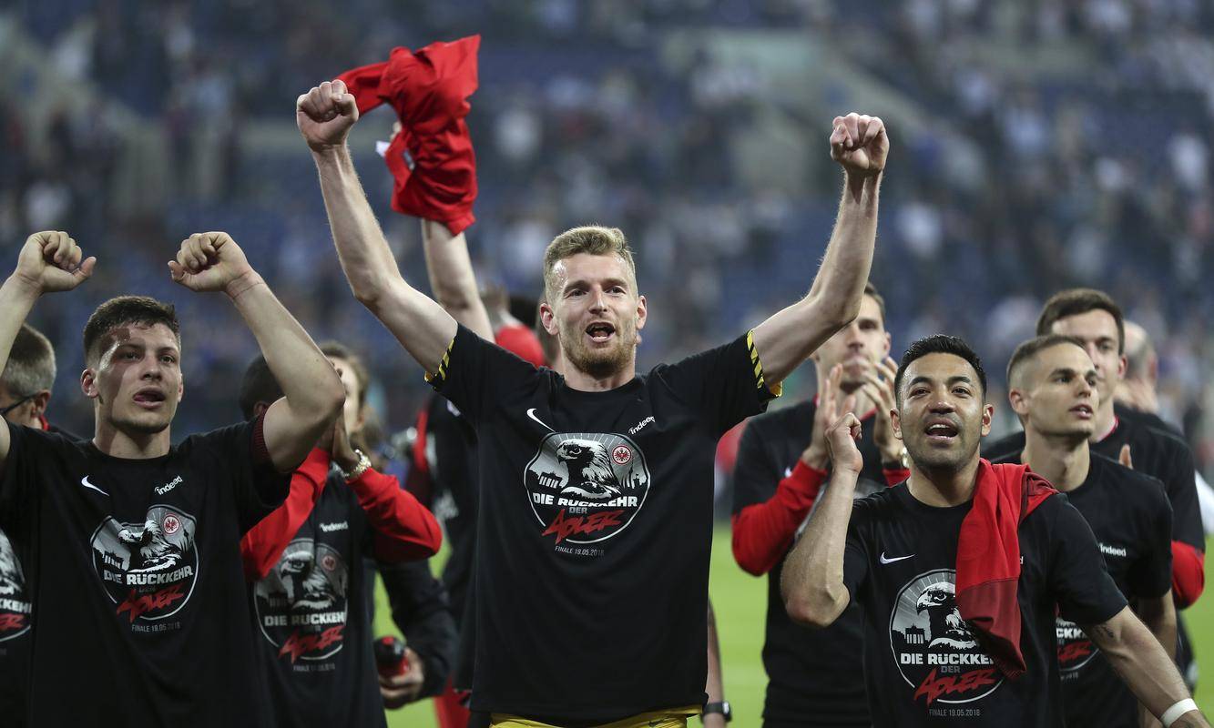 开云官网登录-包含德甲爆发战，教练点评球队战术改革中的关键调整点的词条