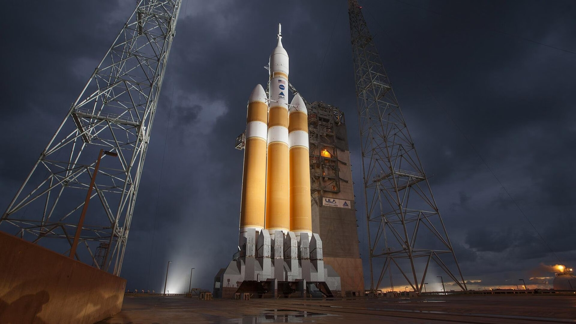 前国手现身解说席点评比赛为观众带来专业视角