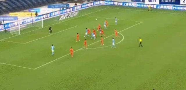 包含开云体育:中超联赛VAR技术升级：能否减少误判，提升比赛公正性？的词条