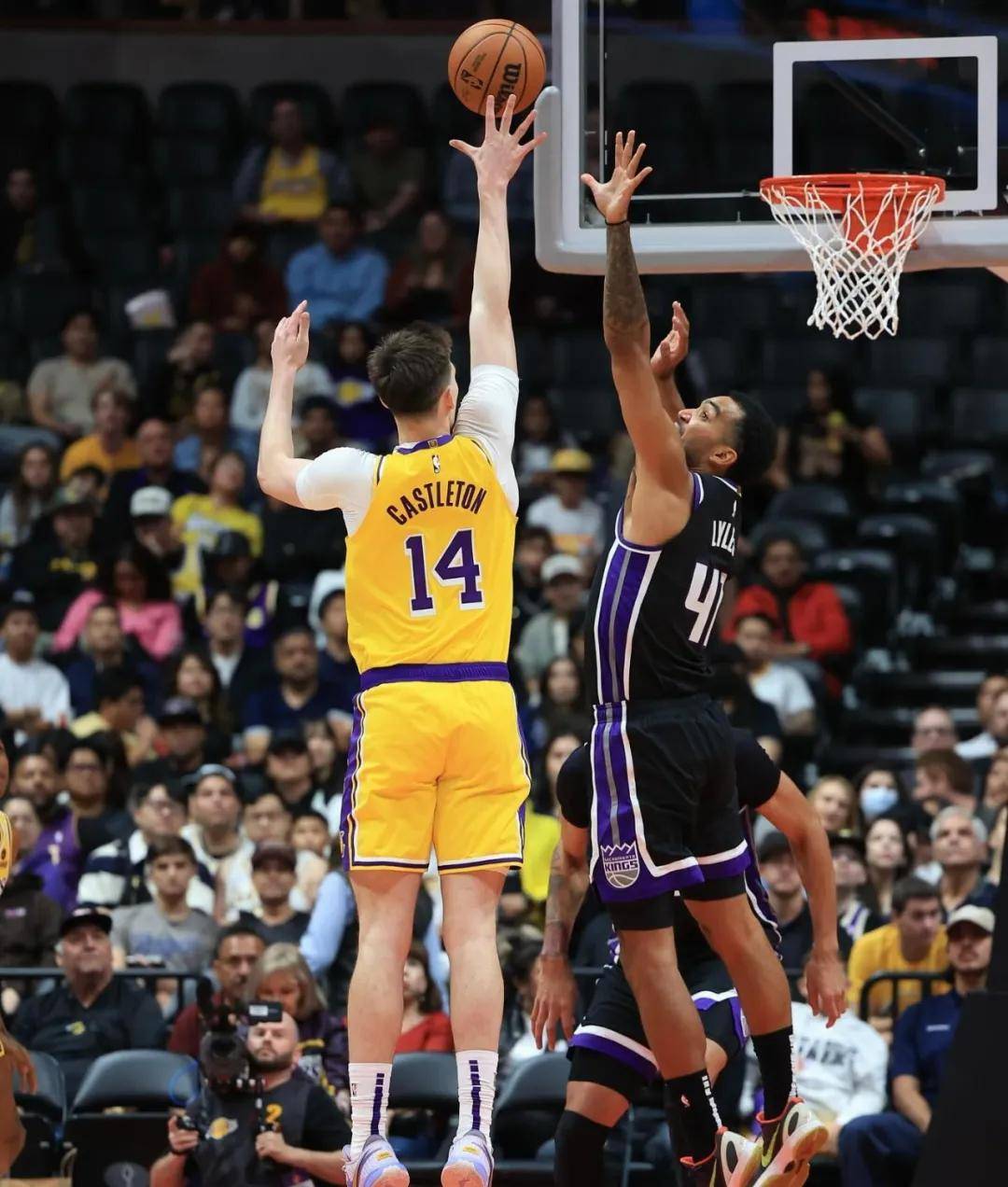 关于开云体育:湖人队新赛季:卡斯尔顿表示将提升内线技巧的信息 关于开云体育:湖人队新赛季:卡斯尔顿表示将提升内线技巧的信息