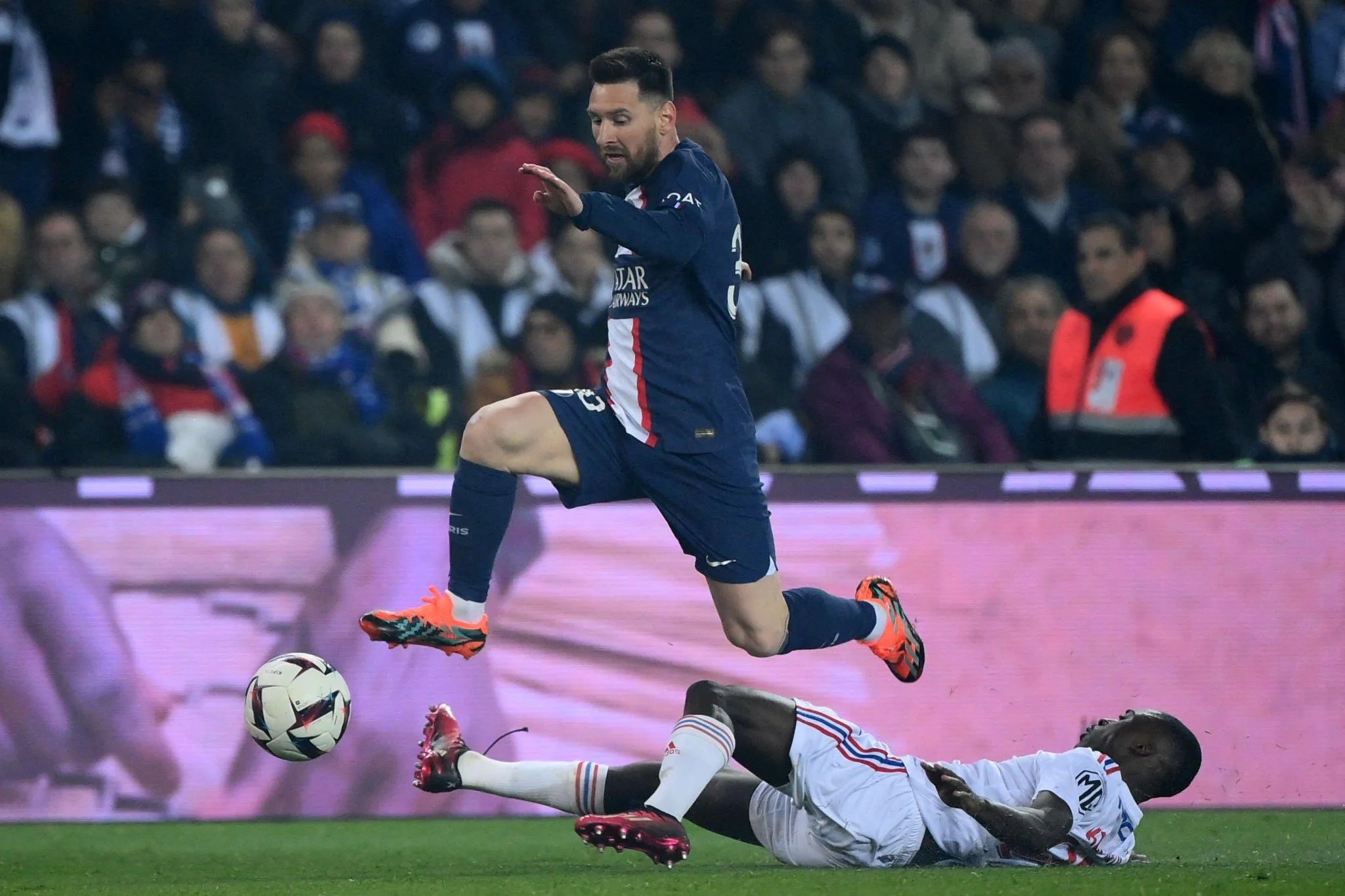 关于开云体育：法甲里昂的复兴计划能否成功？的信息